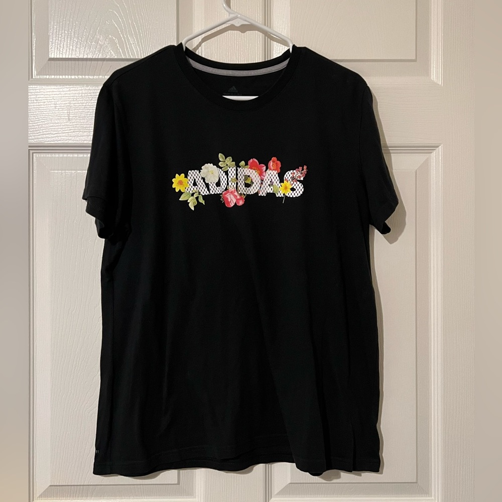 2 Women’s XL Adidas shirts